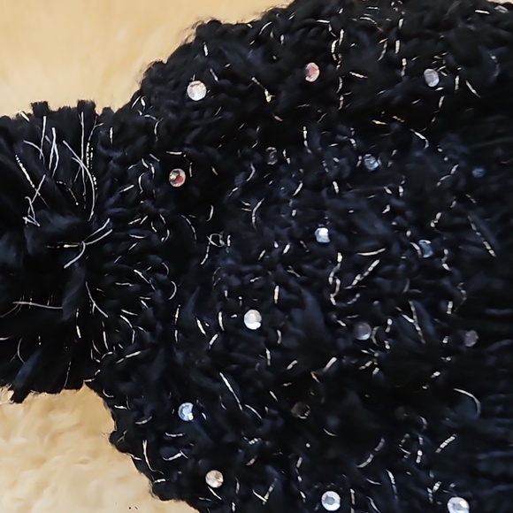 CHAOS Pompom Hat Beanie Black with Rhinestones and Gold Thread - Picture 6 of 7